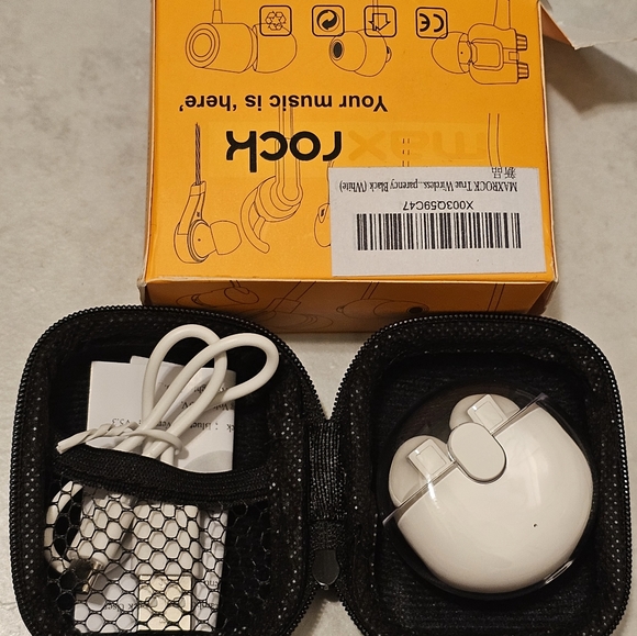 COPY - True Wireless Earbuds Bluetooth - Picture 4 of 6